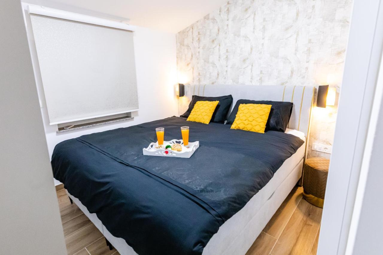 Apartman Laura Vir Esterno foto