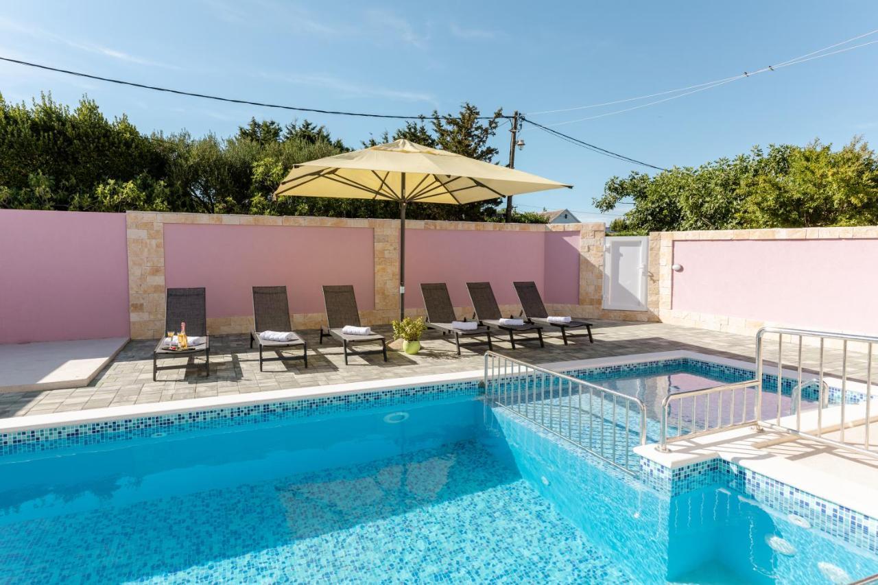 Apartman Laura Vir Esterno foto