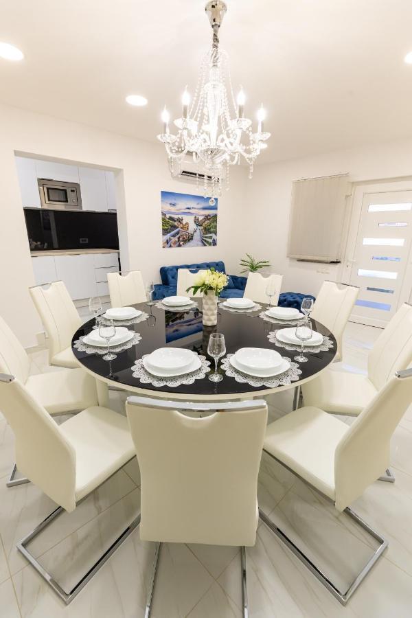 Apartman Laura Vir Esterno foto