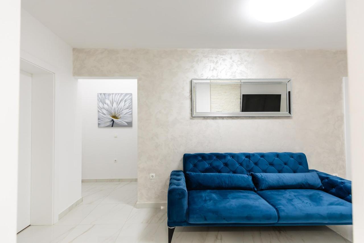 Apartman Laura Vir Esterno foto