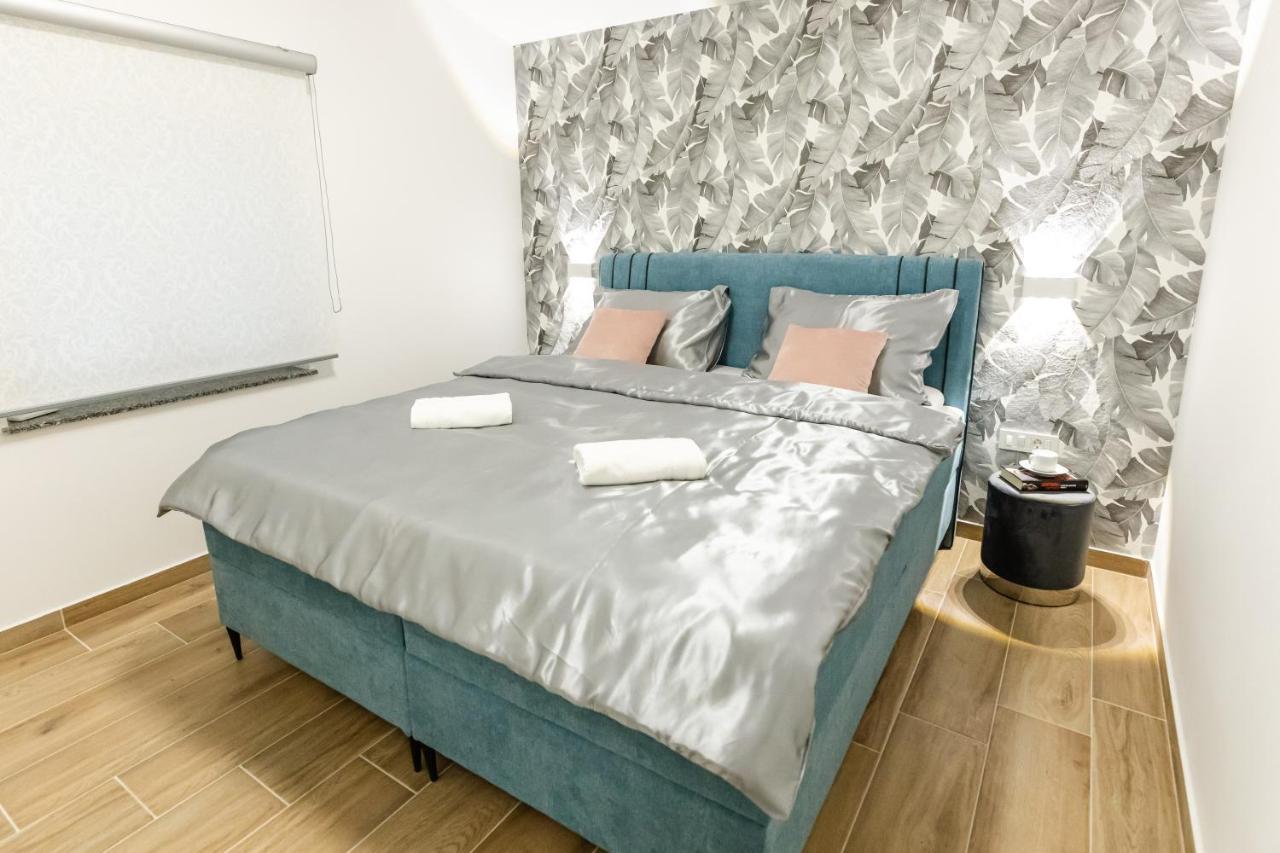 Apartman Laura Vir Esterno foto