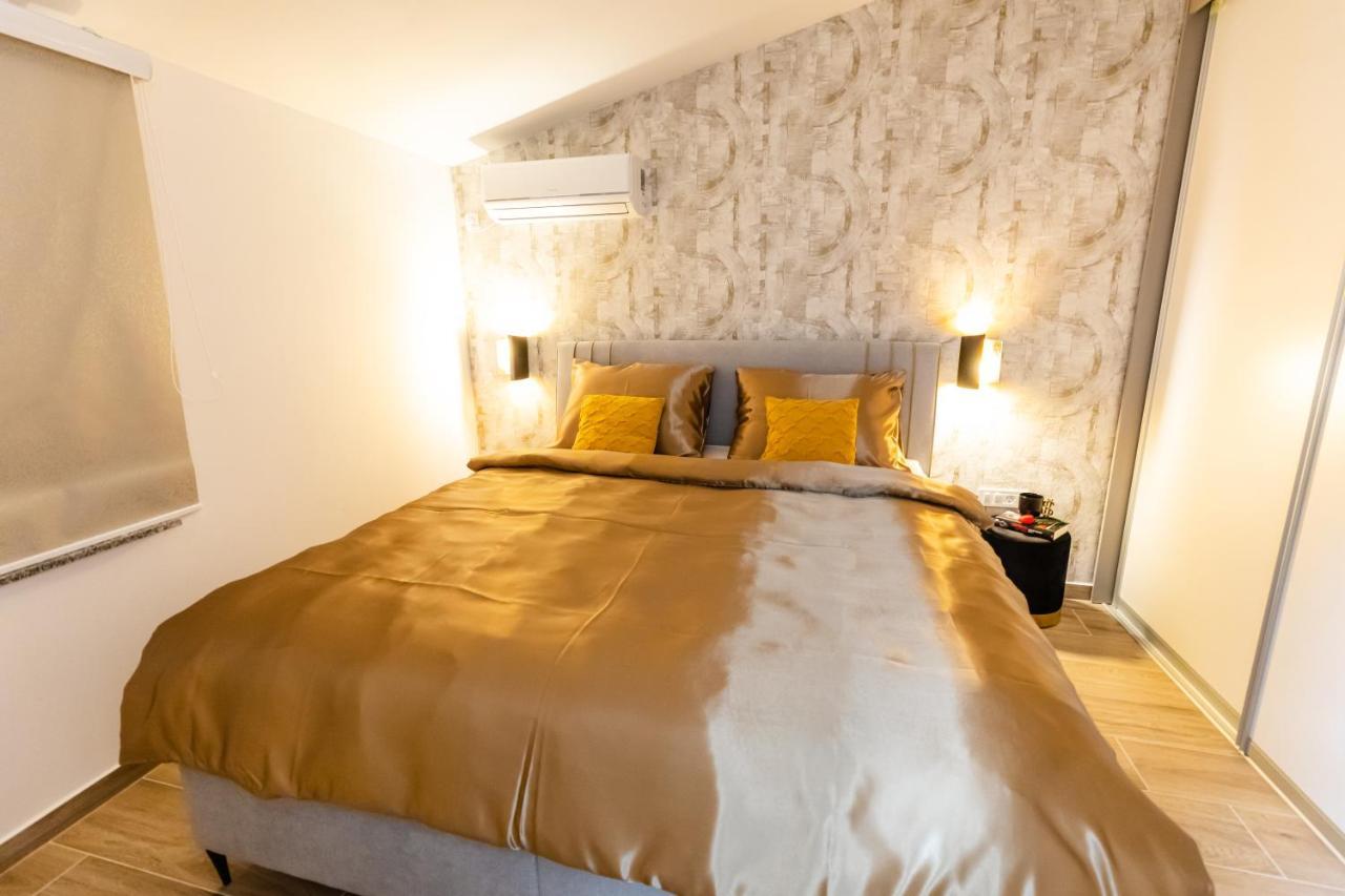 Apartman Laura Vir Esterno foto