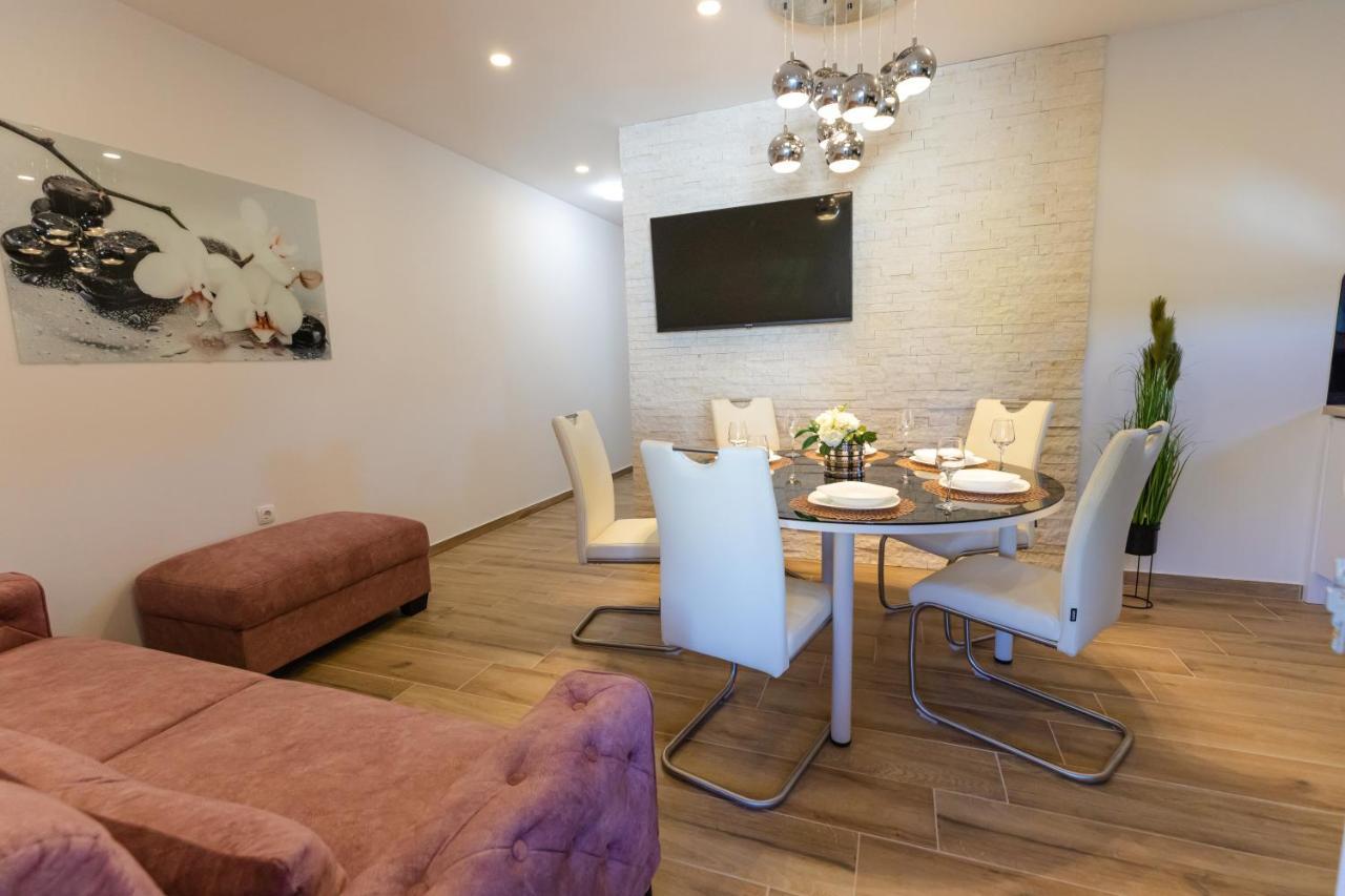 Apartman Laura Vir Esterno foto