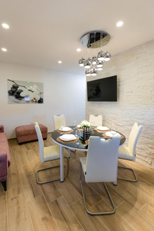 Apartman Laura Vir Esterno foto