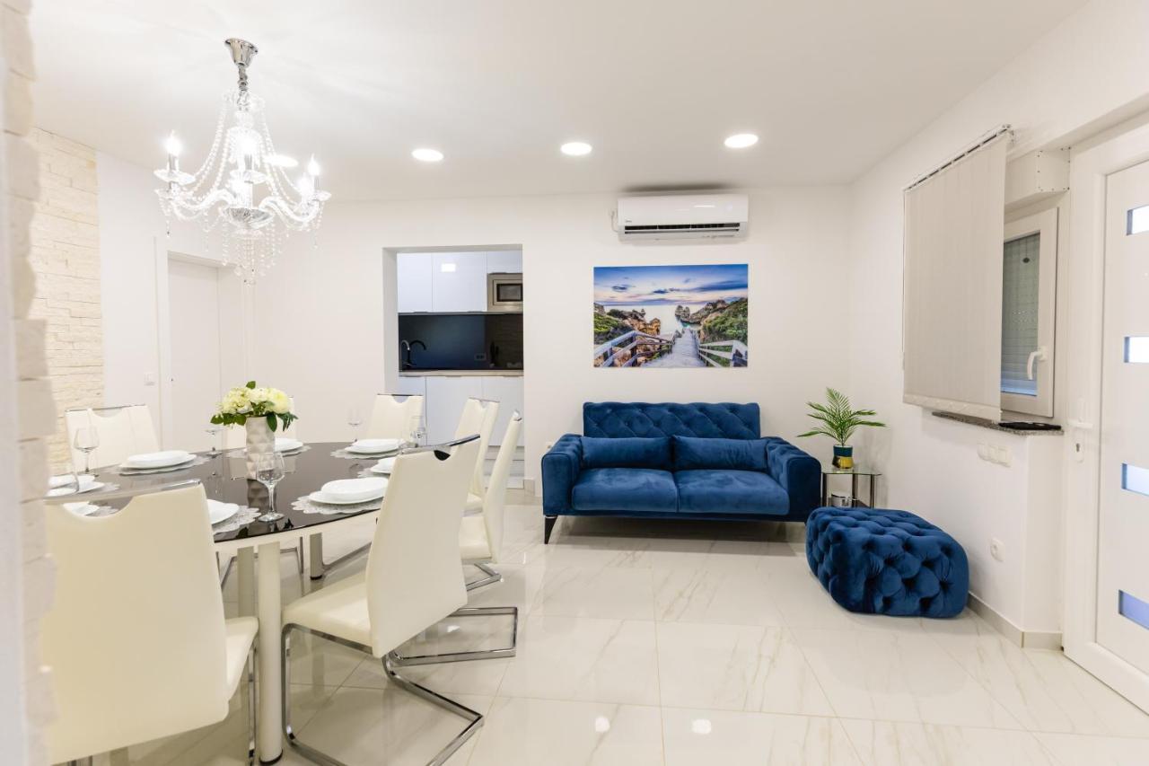 Apartman Laura Vir Esterno foto